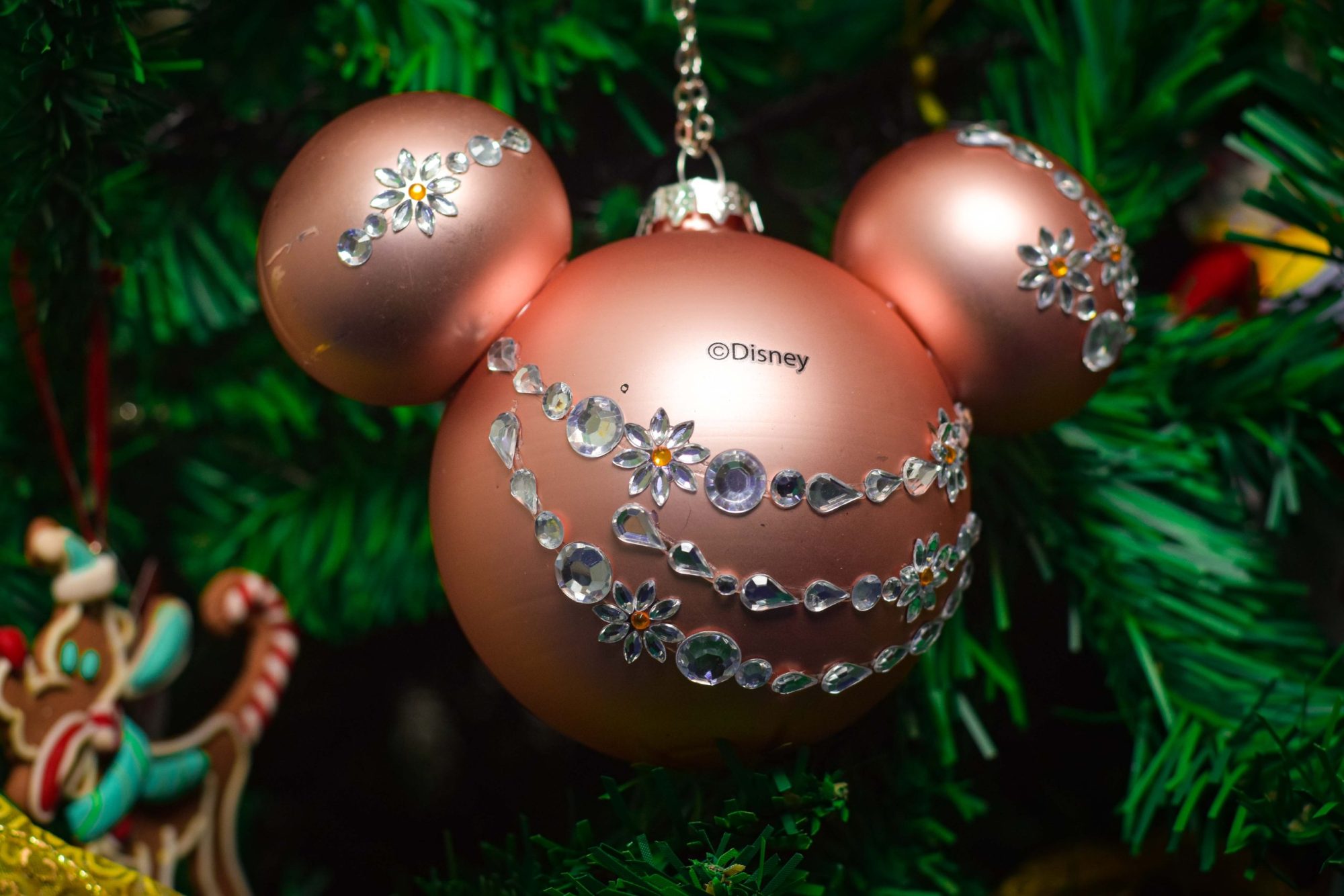 Minnie ears shinning pink ornament 1