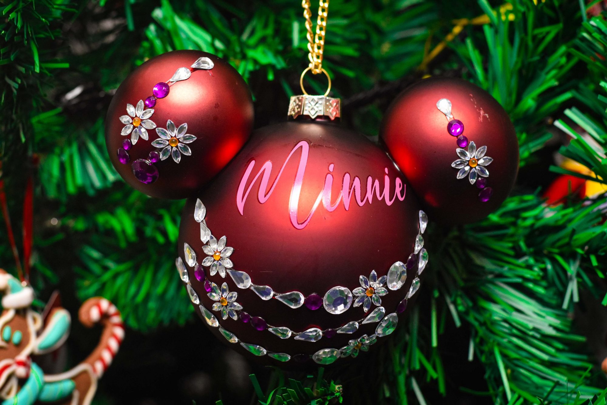 Minnie ears shinning burgundy ornament